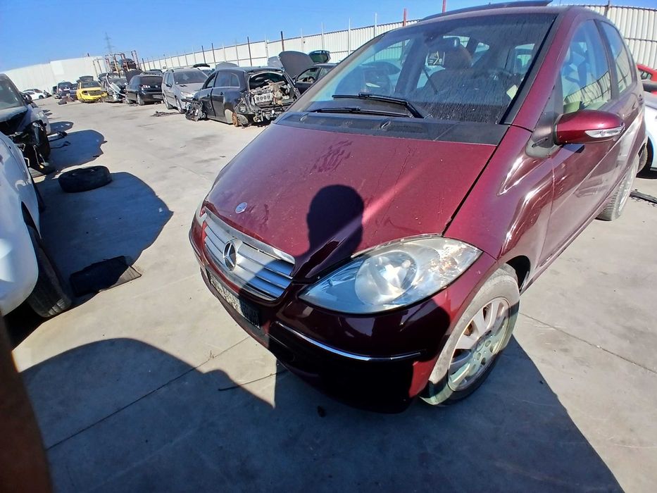 dezmembrez mercedes a class
