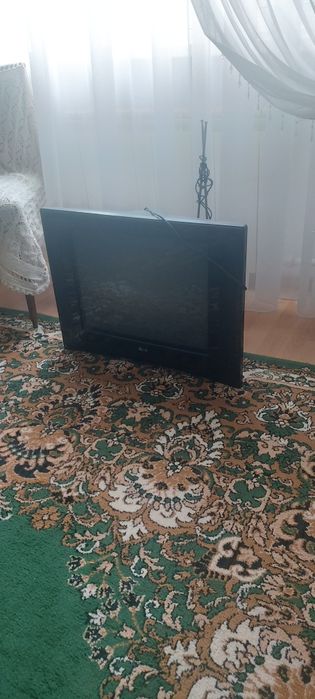 Продам телевизор б/у