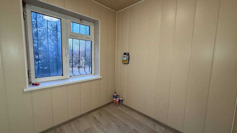 Киргили  Рухсор радио 1 қаватда 2 хонали квартира сотилади.ID: 1608