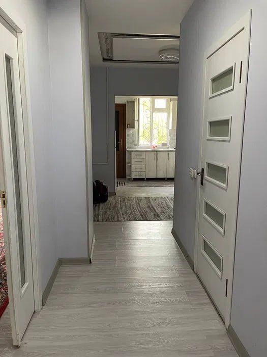 2/1/9. Спутник 16, Янгихает р. (Сергели). Квартира 60 м². Метро - 800м
