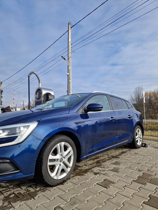 Vând renault megane 4 2017