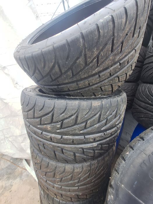 Anvelope Slick Michelin 30/65r18 si 31/71 r18de competiție