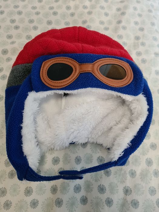 Caciuli 4-5 ani noi si in stare buna