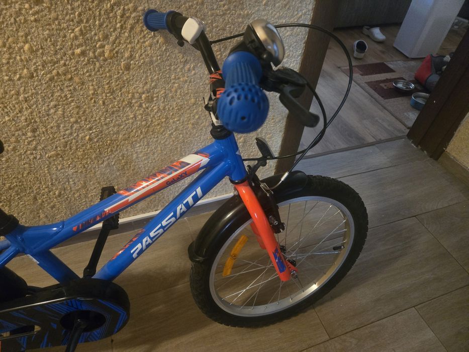 Продавам детско колело