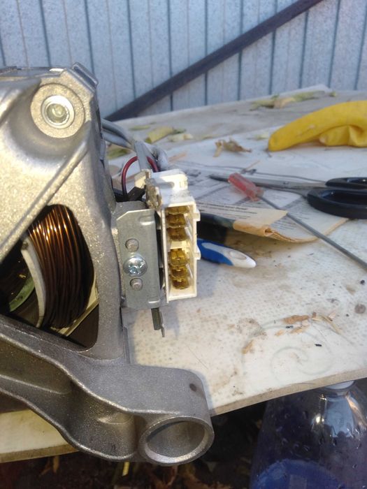 Продам двигатель от стиральной машины