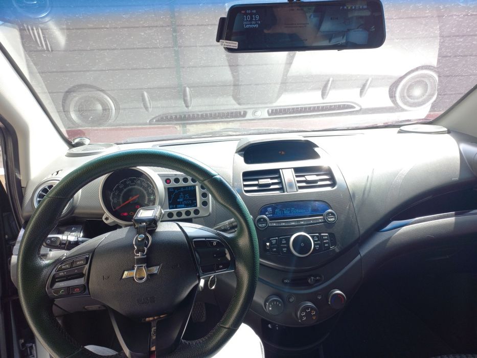 Узимни Спарким..