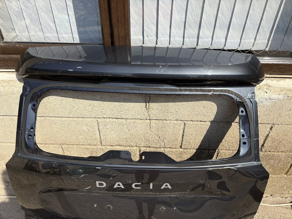Заден капак / врата багажник за Дачия / Dacia Jogger