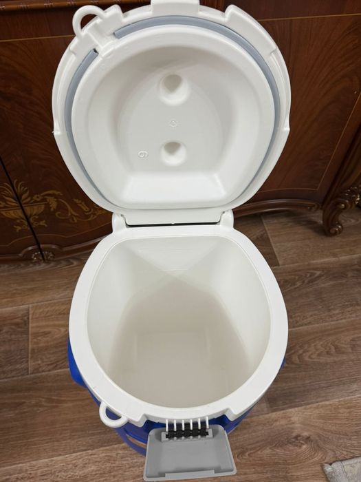 Продам американский термобокс igloo