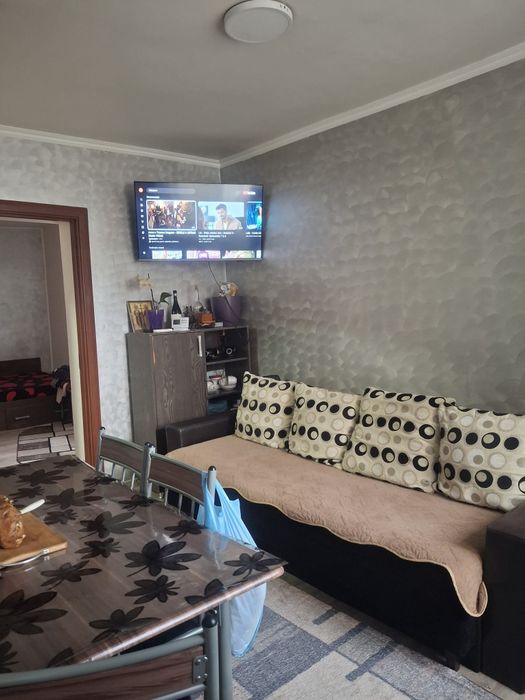 Vand apartament!!