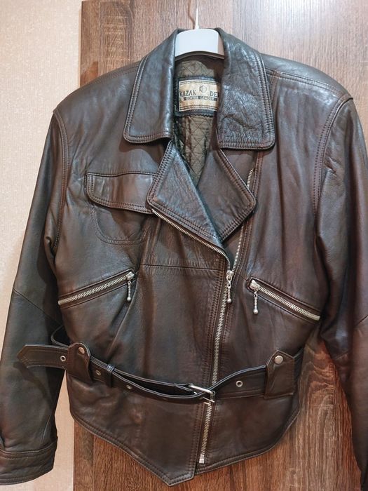 Женская косуха из шикарной натуральной кожи..размер 44-46..производств