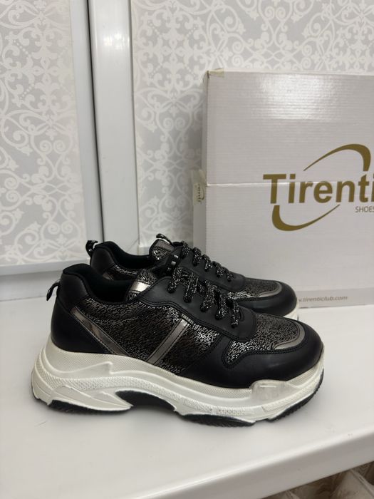 Кроссовки Tirenti турецкая