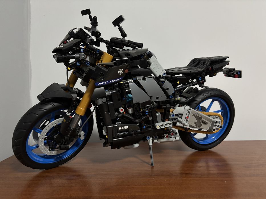 Lego Yamaha MT-10 SP