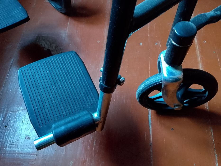 Инвалидная коляска