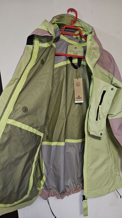 Geacă de damă Adidas Terrex măsura XL
