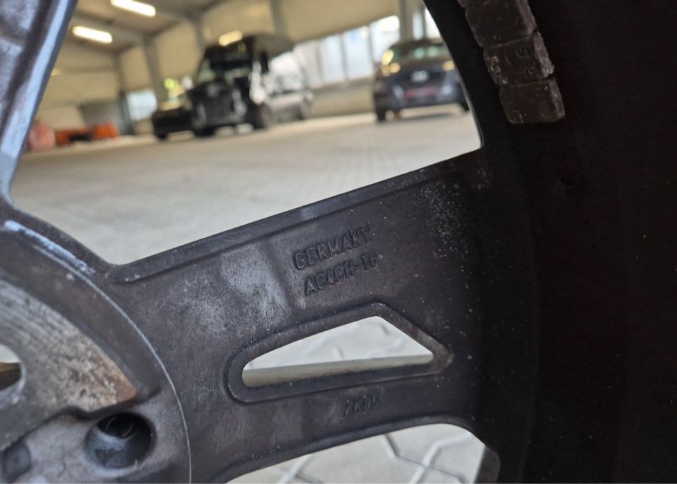 Гуми с джанти 18 за Nissan