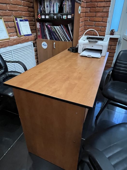 Продам офисную мебель
