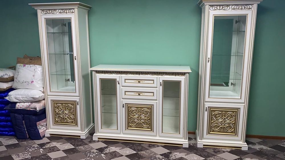 Стенка в отличном состоянии