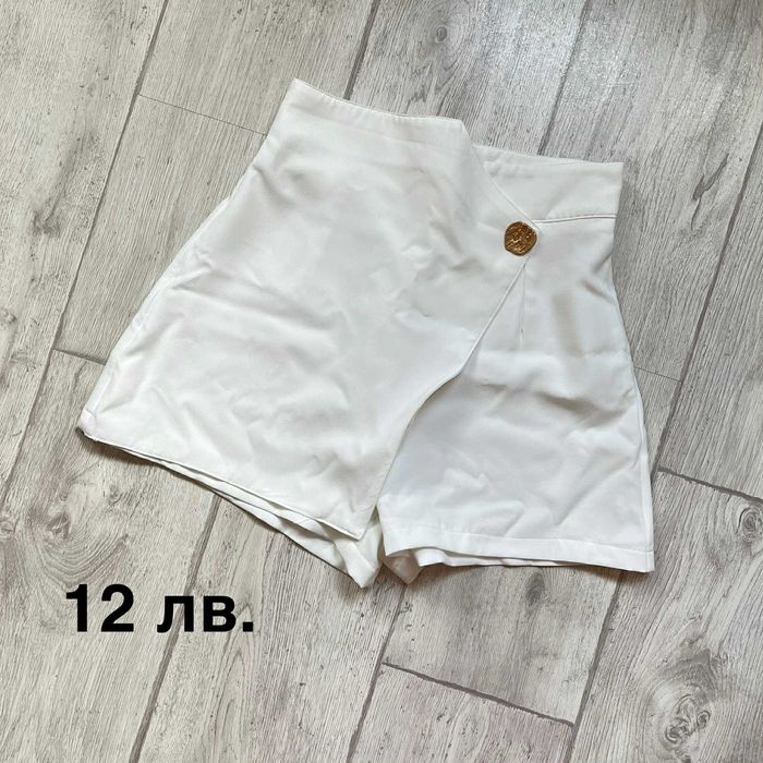 Бяла пола-панталон, къса, размер M