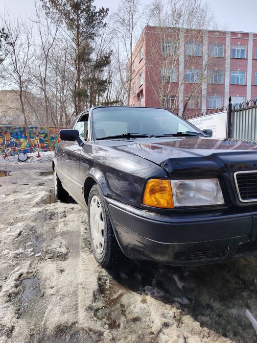 Продам АУДИ Б4 2л моно