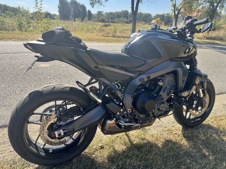 Yamaha mt09 2025 naked