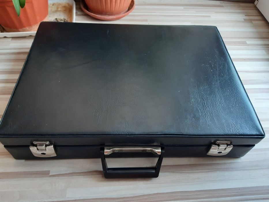 Ретро кожен куфар