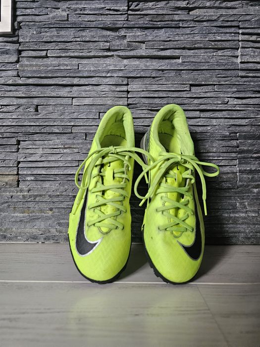 Vind adidași Nike zoom mercurial vapor 16