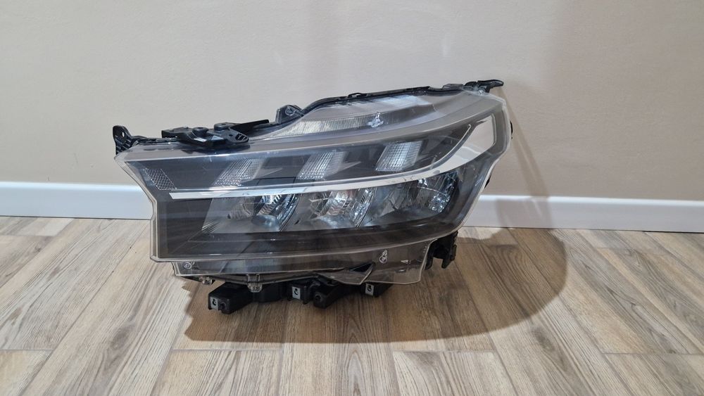 Far Far stanga Full Led Suzuki SX4 S-Cross an 2021 2022 2023 2024
