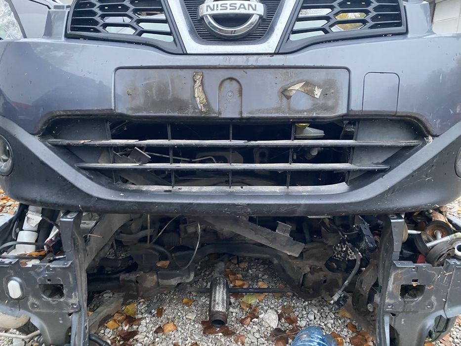 Предна броня с решетка Nissan qashqai j10 facelift