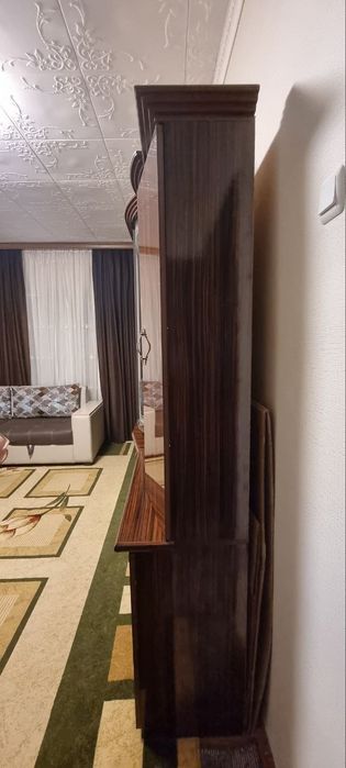 Мебельный Горка и ковёр