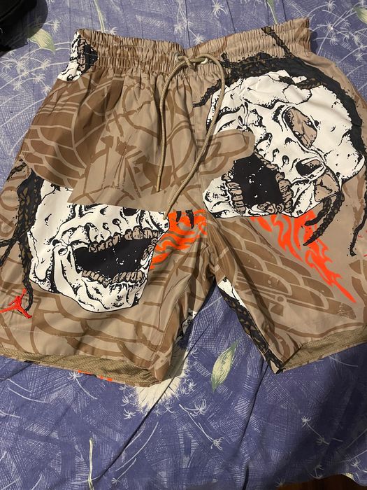 Cactus jack shorts, mărimea M