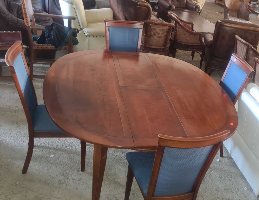 разтегателна маса с 4 стола