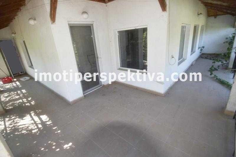 реф.1300 Обзаведена къща в кв. Кършияка!