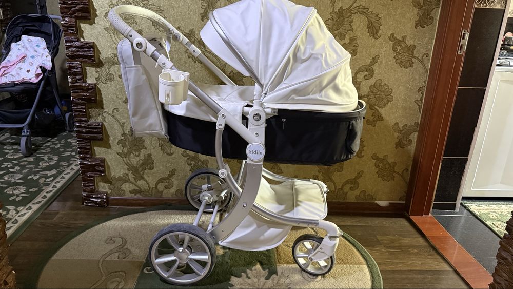 Продается коляска kidilo 3в1, использовали только люльку