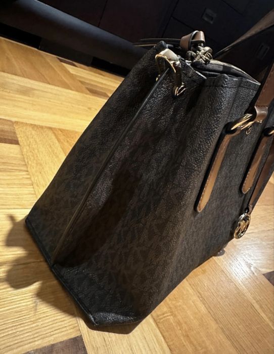 Geanta Michael Kors