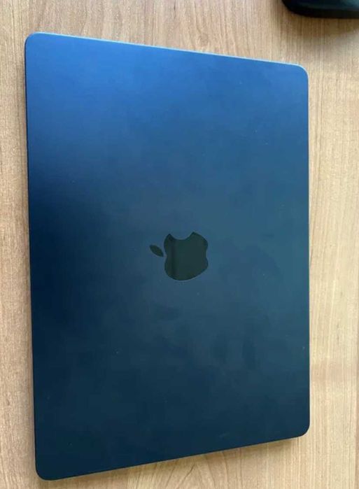 Macbook air M2 8/1TB