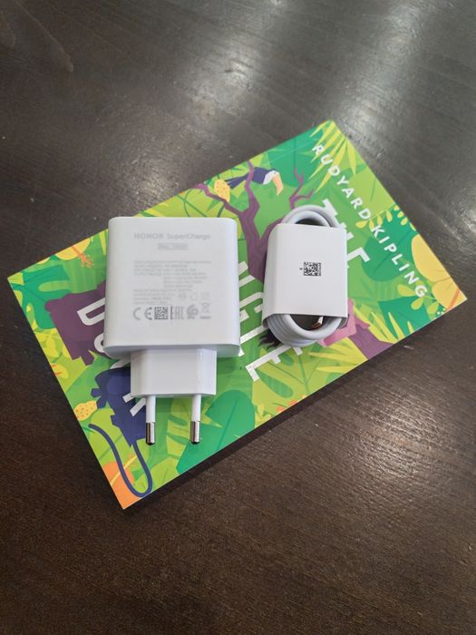 Зарядное устройство 100WT заводской оригинал.