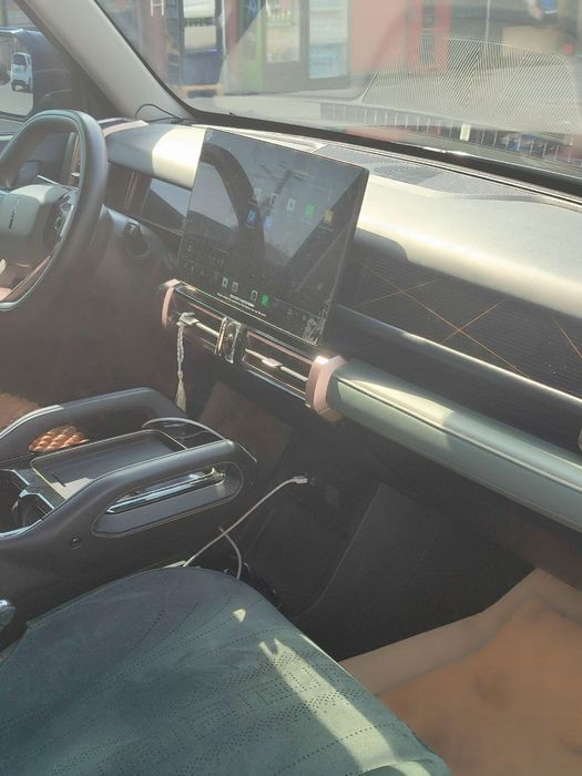 Engil avtomobil Sotiladi Icar03