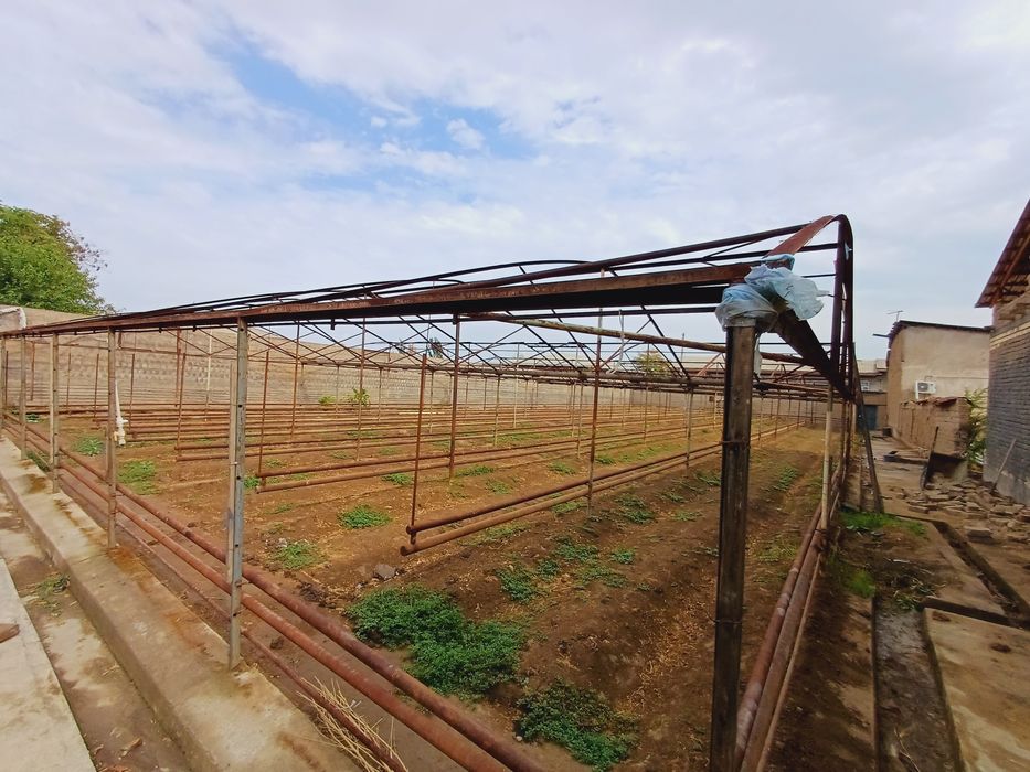 Teplitsa temirlari sotiladi