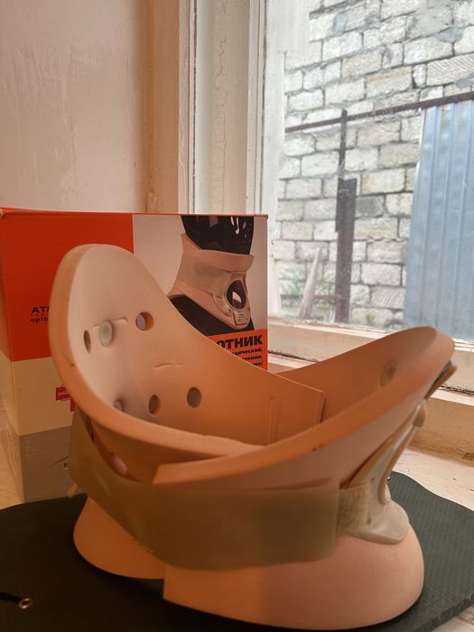 Ортопедический воротник