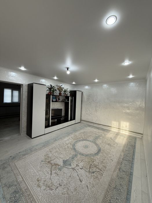 Үй сатылады. Мкр Көктем.