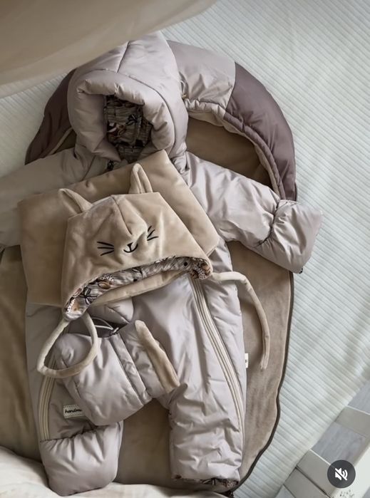 Продам комбинезон на выписку зима