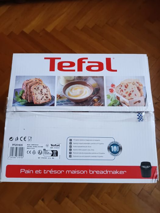 Vând mașină de pâine Tefal