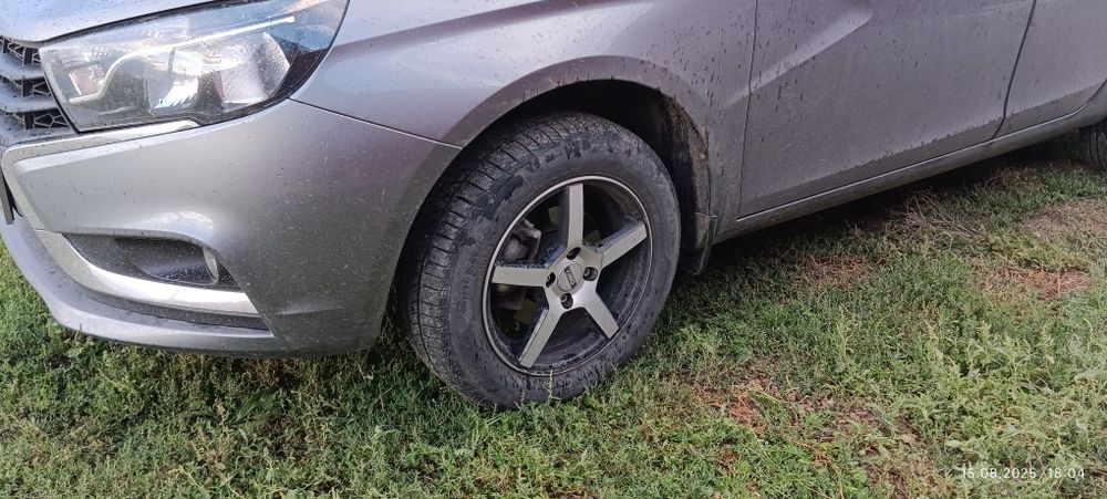 Лада Веста в отличном состоянии