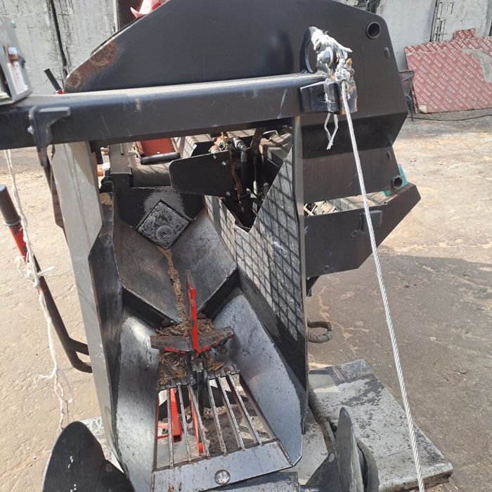 Машина за рязане и цепене на дърва