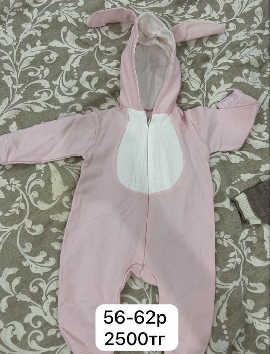 Продам детские комбинезоны
