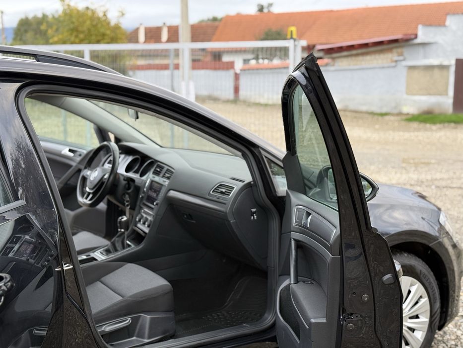 Volkswagen Golf 7 1.6 TDI 12/2013 Bluemotion 105 CP