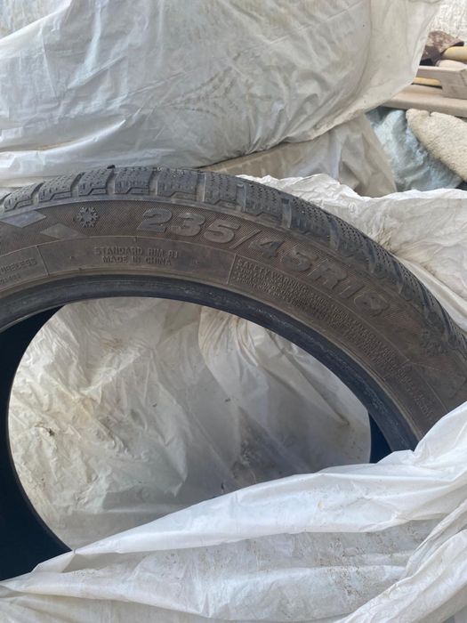 Продам зимние шины в отличном состоянии
