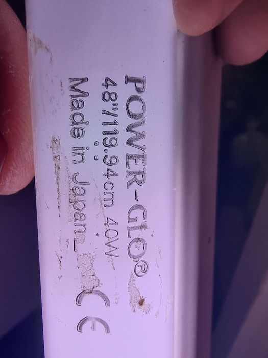 Neon pt acvarii cu tot cu suport.