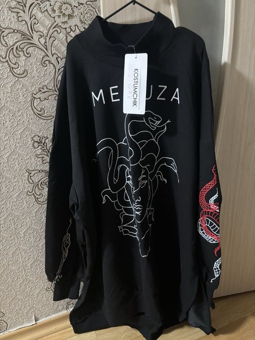 Продам Свитшот новый