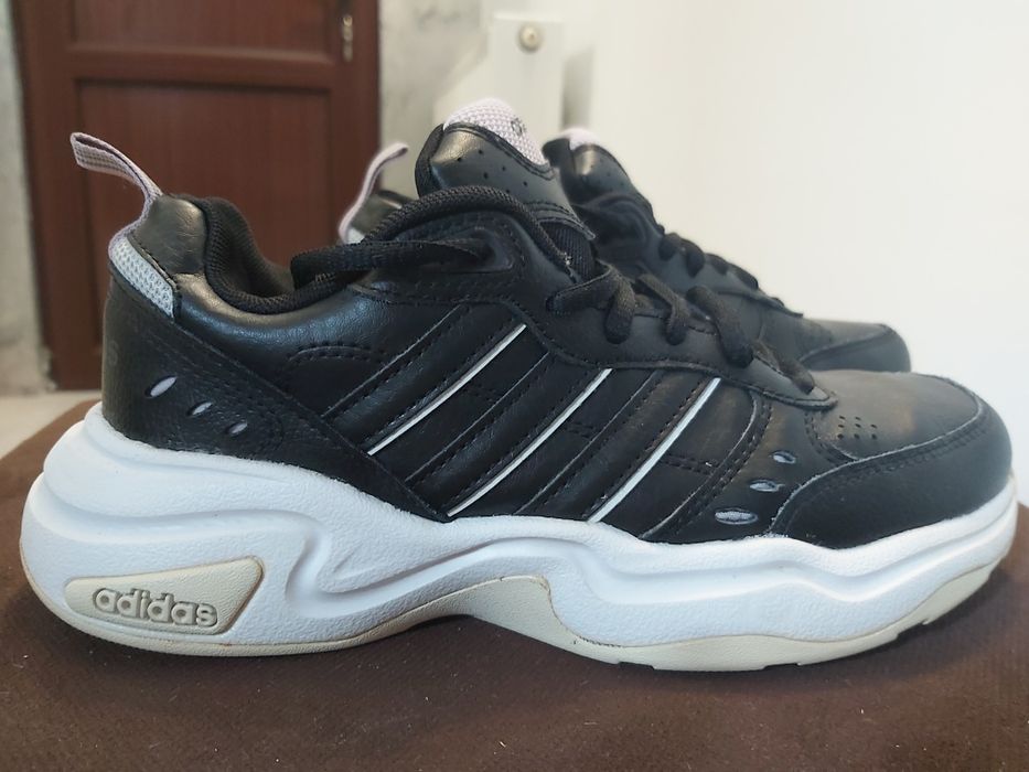 Adidasi dama Adidas mărimea 37